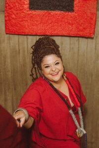 FABIANA COZZA CELEBRA SEUS 50 ANOS, EM BH, NUMA RODA DE SAMBA 